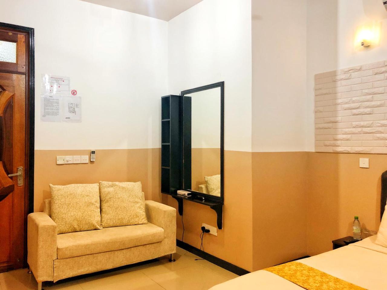 Brize Inn 胡鲁马累 外观 照片