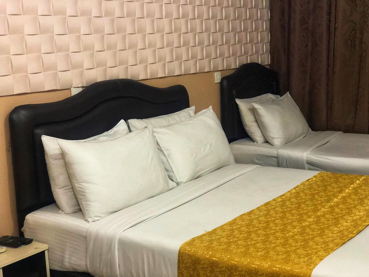 Brize Inn 胡鲁马累 外观 照片